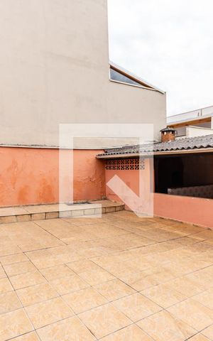 Casa à venda com 250m², 2 quartos e 1 vaga Casa à venda com 250m², 2 quartos e 1 vagaQuintal