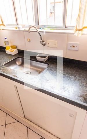 Casa à venda com 250m², 2 quartos e 1 vaga Casa à venda com 250m², 2 quartos e 1 vagaPia
