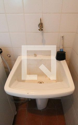 Apartamento à venda com 65m², 2 quartos e 1 vagaÁrea de serviço (tanque)