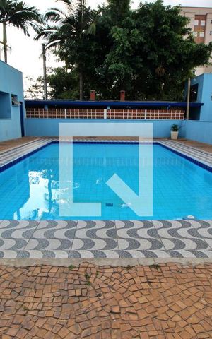 Apartamento à venda com 65m², 2 quartos e 1 vagaÁrea comum - Piscina