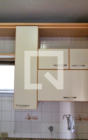 Apartamento à venda com 65m², 2 quartos e 1 vagaCozinha (armários)