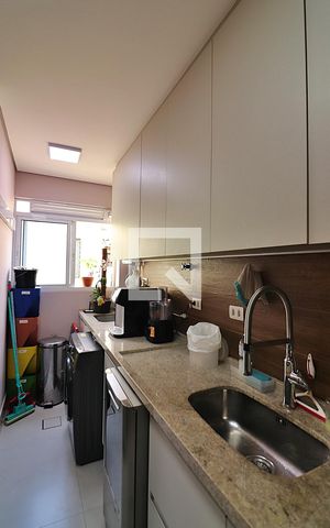 Apartamento à venda com 67m², 2 quartos e 1 vagaCozinha e Área de Serviço