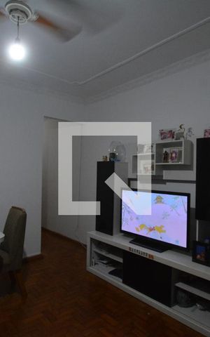 Apartamento à venda com 76m², 3 quartos e sem vagaSala
