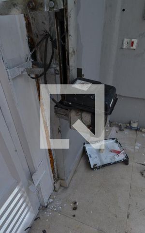 Casa à venda com 155m², 3 quartos e 5 vagas Casa à venda com 155m², 3 quartos e 5 vagasGaragem