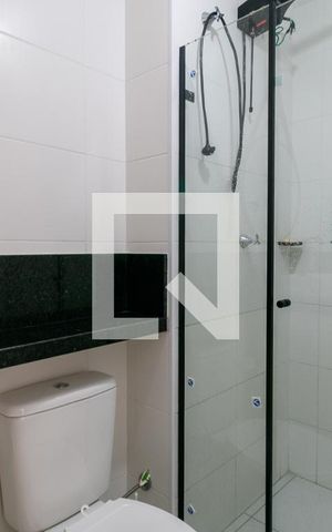 Studio à venda com 28m², 1 quarto e sem vaga Studio à venda com 28m², 1 quarto e sem vagaBanheiro