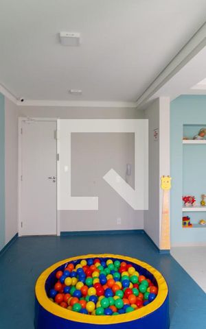 Studio à venda com 28m², 1 quarto e sem vaga Studio à venda com 28m², 1 quarto e sem vagaBrinquedoteca