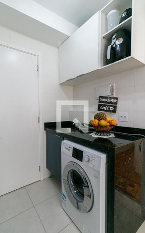 Studio à venda com 28m², 1 quarto e sem vaga Studio à venda com 28m², 1 quarto e sem vagaÁrea de Serviço