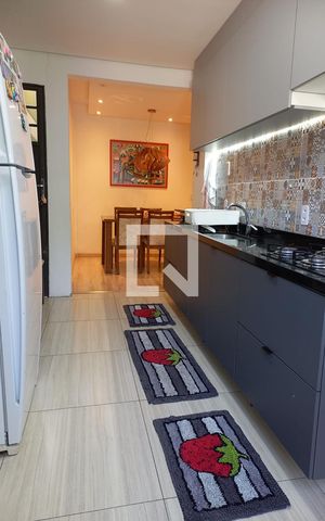 Casa à venda com 120m², 4 quartos e 2 vagas Casa à venda com 120m², 4 quartos e 2 vagasCozinha