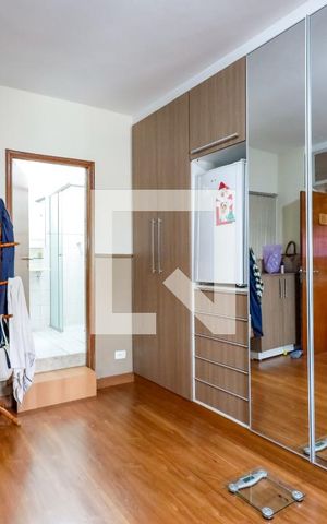 Casa à venda com 380m², 3 quartos e 3 vagas Casa à venda com 380m², 3 quartos e 3 vagasSuíte 2
