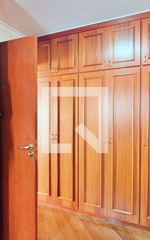 Casa de condomínio à venda com 700m², 4 quartos e 4 vagasCloset da Suíte 1