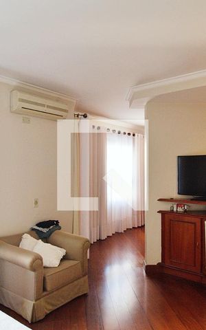 Casa de condomínio à venda com 700m², 4 quartos e 4 vagasSuíte 1