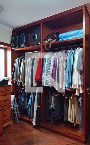 Casa de condomínio à venda com 700m², 4 quartos e 4 vagasCloset da Suíte 1