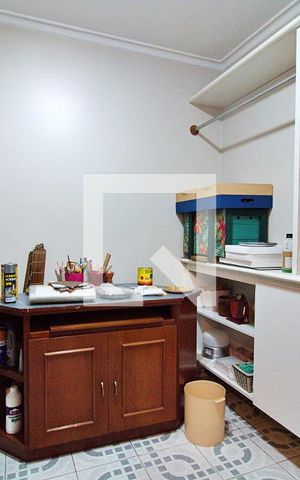 Casa de condomínio à venda com 700m², 4 quartos e 4 vagasÁrea de Serviço