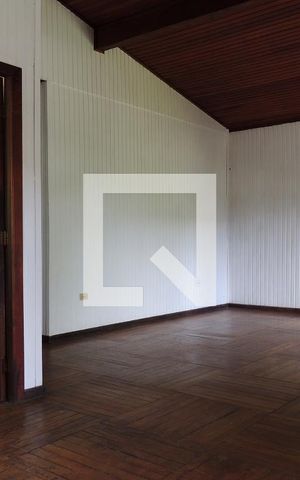 Casa para alugar com 280m², 3 quartos e 2 vagasSala