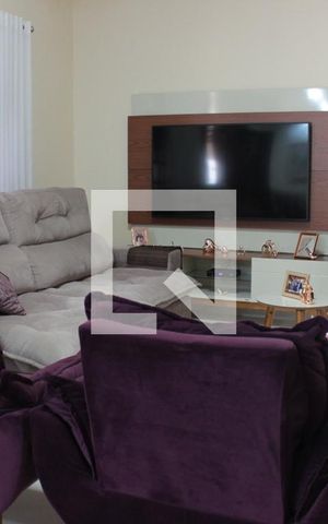 Casa à venda com 400m², 4 quartos e 5 vagasSala Casa principal