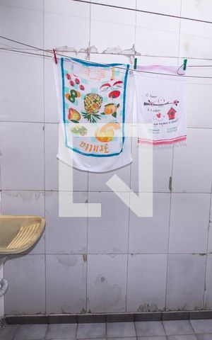 Casa à venda com 90m², 2 quartos e 1 vagaÁrea de Serviço 2