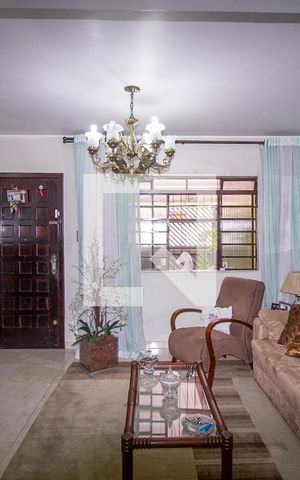 Casa à venda com 90m², 2 quartos e 1 vagaSala