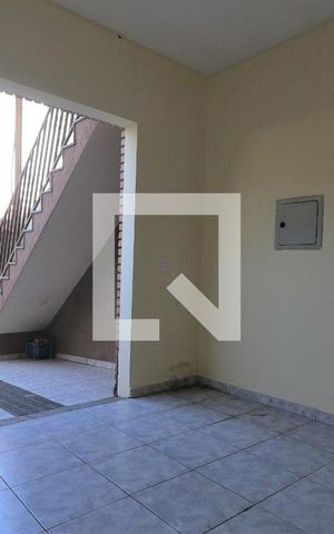 Casa à venda com 110m², 2 quartos e 2 vagasGaragem