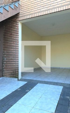 Casa à venda com 110m², 2 quartos e 2 vagasGaragem