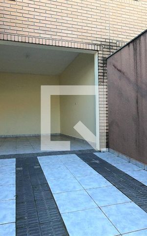 Casa à venda com 110m², 2 quartos e 2 vagasGaragem