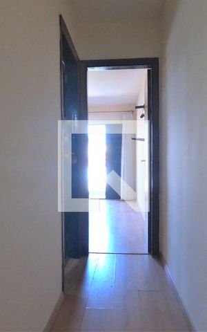 Casa à venda com 110m², 2 quartos e 2 vagasCorredor