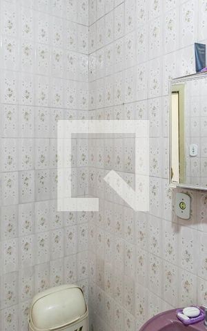Casa à venda com 279m², 3 quartos e 1 vaga Casa à venda com 279m², 3 quartos e 1 vagaBanheiro Social