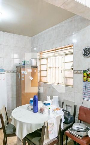 Casa à venda com 279m², 3 quartos e 1 vaga Casa à venda com 279m², 3 quartos e 1 vagaCozinha