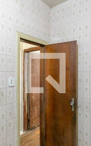 Casa à venda com 279m², 3 quartos e 1 vaga Casa à venda com 279m², 3 quartos e 1 vagaBanheiro Social