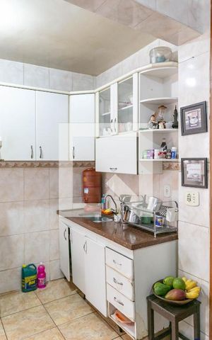 Casa à venda com 279m², 3 quartos e 1 vaga Casa à venda com 279m², 3 quartos e 1 vagaCozinha