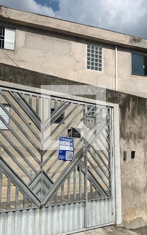 Casa à venda com 180m², 6 quartos e 3 vagasFachada e acesso 