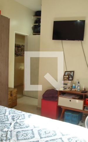 Casa à venda com 180m², 6 quartos e 3 vagasSuíte 