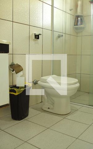 Casa à venda com 180m², 6 quartos e 3 vagasBanheiro Social   1º andar 
