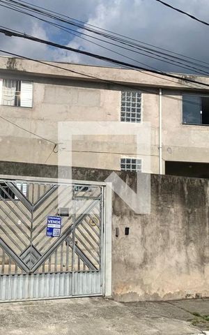 Casa à venda com 180m², 6 quartos e 3 vagasFachada 