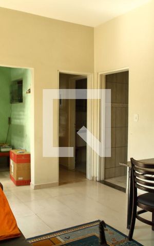 Casa à venda com 180m², 6 quartos e 3 vagasSala