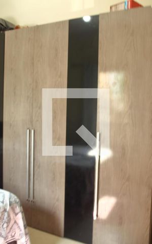 Casa à venda com 180m², 6 quartos e 3 vagasSuíte 