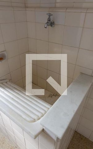 Apartamento para alugar com 160m², 4 quartos e 1 vaga Apartamento para alugar com 160m², 4 quartos e 1 vagaÁrea de Serviço
