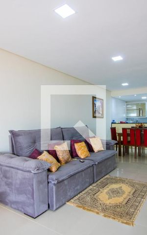 Casa à venda com 312m², 6 quartos e 6 vagas Casa à venda com 312m², 6 quartos e 6 vagasSala