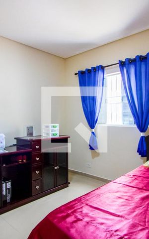 Casa à venda com 312m², 6 quartos e 6 vagas Casa à venda com 312m², 6 quartos e 6 vagasQuarto 2