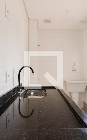 Apartamento à venda com 43m², 2 quartos e sem vagaCozinha e Área de Serviço
