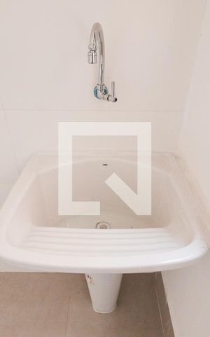 Apartamento à venda com 43m², 2 quartos e sem vagaCozinha e Área de Serviço