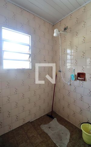 Casa à venda com 146m², 2 quartos e 2 vagasBanheiro