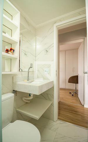 Apartamento para alugar com 52m², 2 quartos e 1 vaga Apartamento para alugar com 52m², 2 quartos e 1 vagaBanheiro