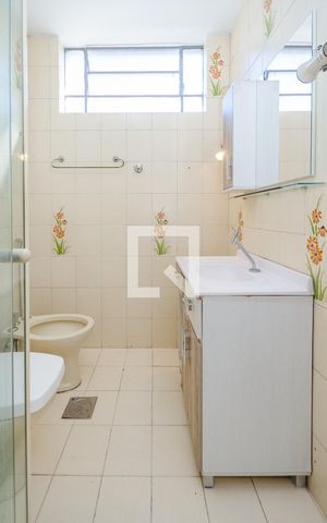 Apartamento à venda com 112m², 3 quartos e 1 vaga Apartamento à venda com 112m², 3 quartos e 1 vagaBanheiro Social