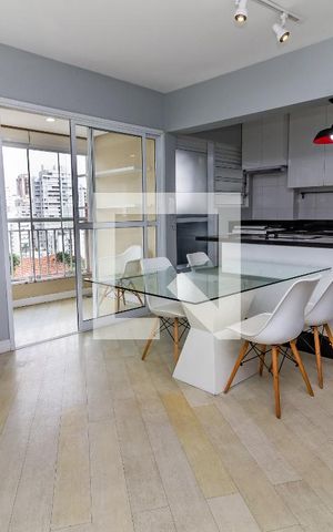 Apartamento para alugar com 65m², 2 quartos e 2 vagas Apartamento para alugar com 65m², 2 quartos e 2 vagasSala