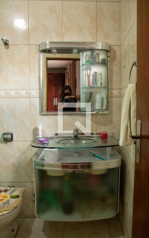 Casa à venda com 230m², 3 quartos e 2 vagas Casa à venda com 230m², 3 quartos e 2 vagasBanheiro do Quarto 1