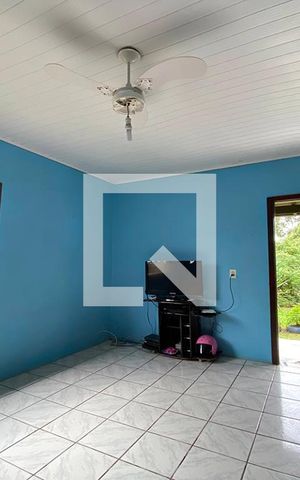Casa para alugar com 130m², 5 quartos e 3 vagasSala