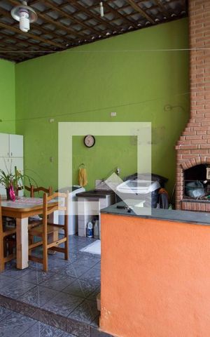 Casa à venda com 142m², 3 quartos e 7 vagasLavanderia