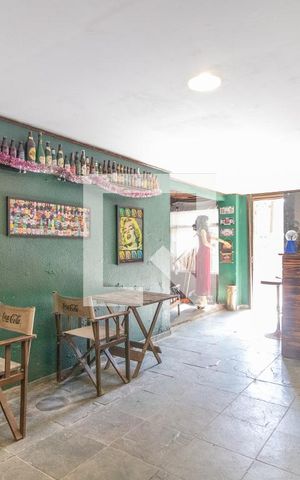 Casa à venda com 300m², 3 quartos e 3 vagas Casa à venda com 300m², 3 quartos e 3 vagasSalão de Festa