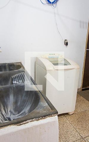 Studio para alugar com 24m², 1 quarto e 1 vaga Studio para alugar com 24m², 1 quarto e 1 vagaÁrea de Serviço