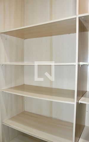 Casa de condomínio para alugar com 500m², 5 quartos e 6 vagas Casa de condomínio para alugar com 500m², 5 quartos e 6 vagasCloset da suíte 4